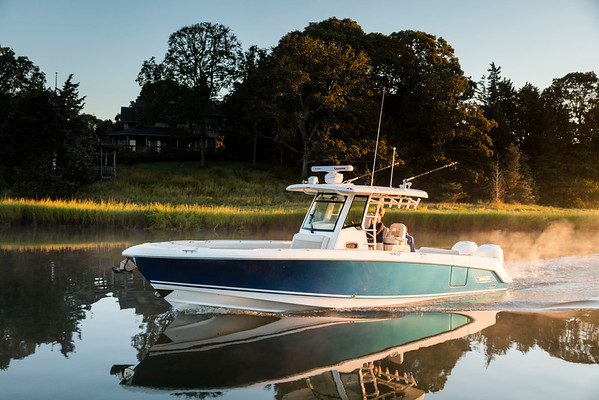 Boston Whaler 330 Outrage фото 1.1