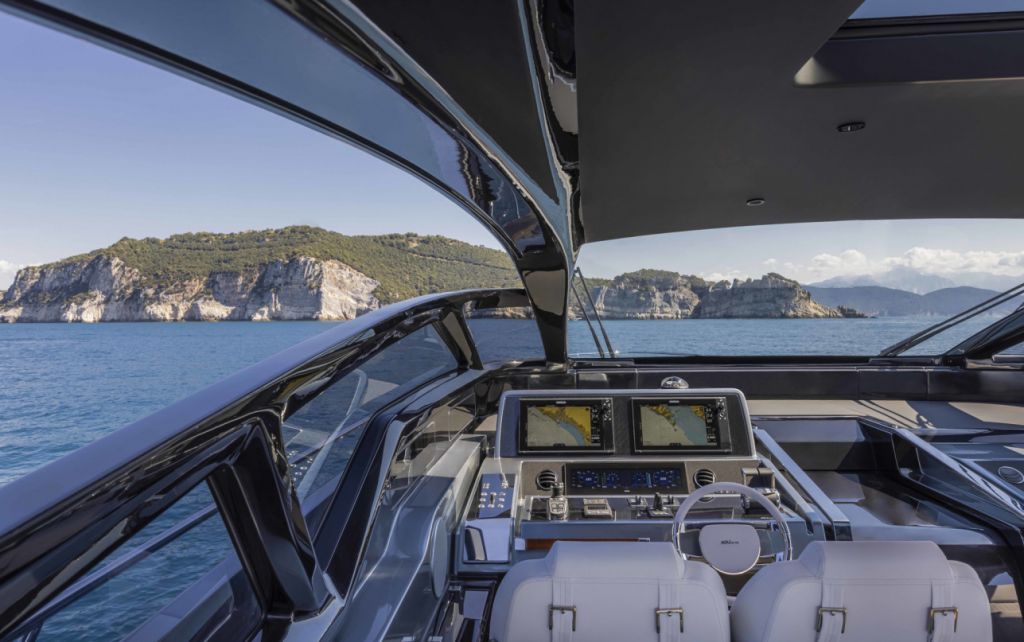 riva68_diablenewcruising_0014_52810.jpg