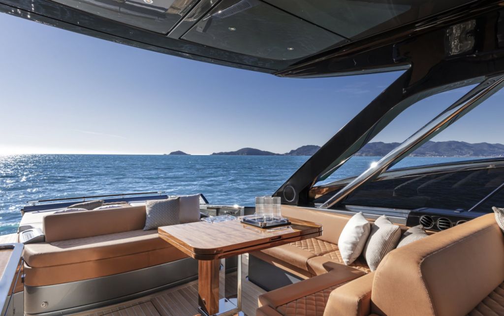 riva_56_rivale_hard-top-_-cruising_0007_51485.jpg riva_56_rivale_hard-top-_-cruising_0007_51485.jpg