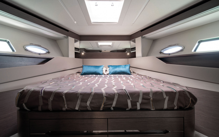 Pershing8XLowerdeck_0014_63879.jpg