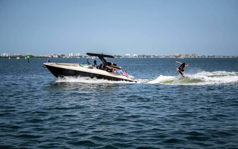 Chris-Craft Launch 28 GT/500659 фото 1.1