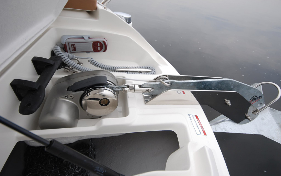 Sea Ray 230 SunSport фото 2.1