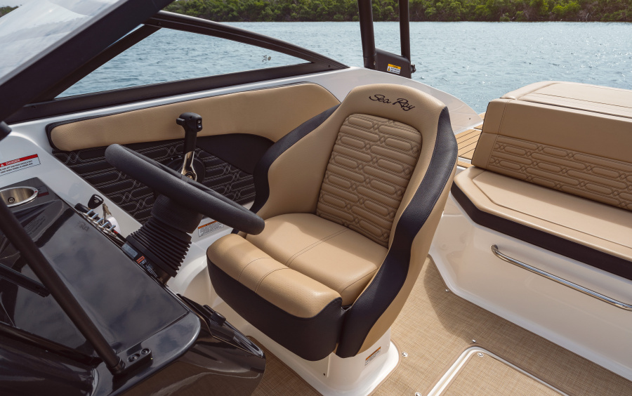 Sea Ray  190 SPX фото 1.9