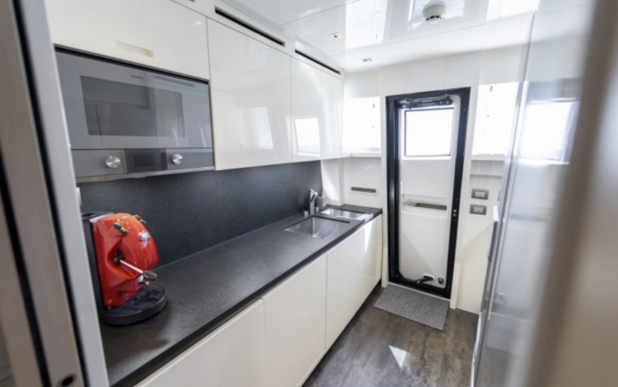 Sunseeker Sanlorenzo SL86 фото 2.9