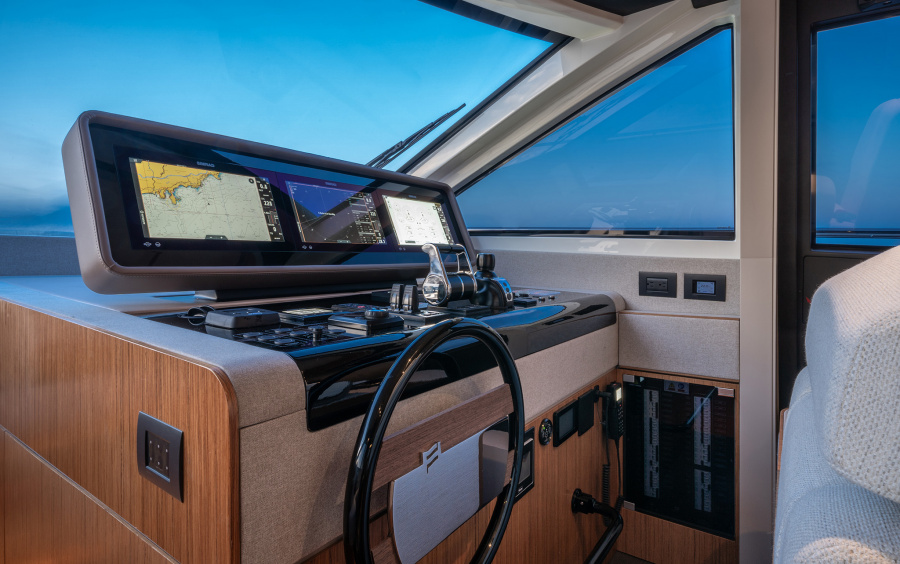 Ferretti Yachts 670 фото 2.6