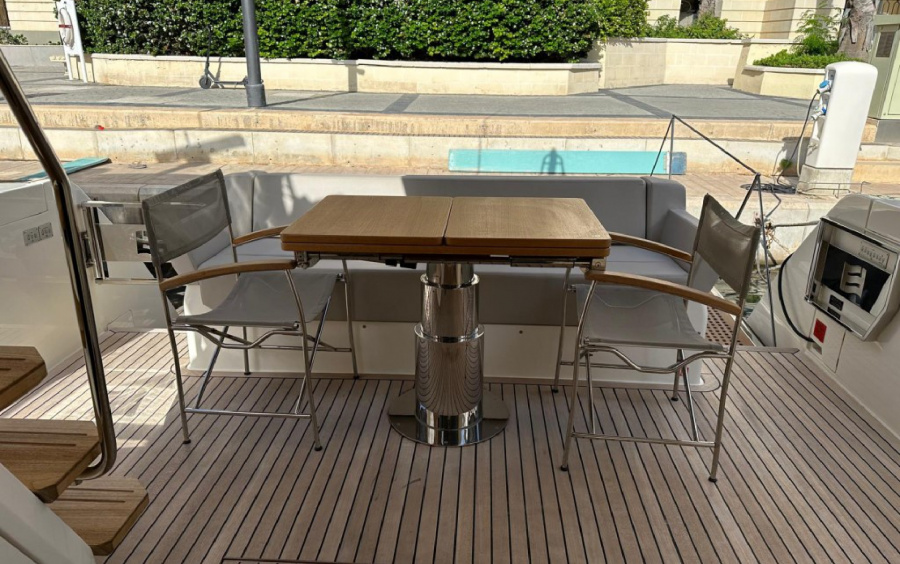 Ferretti Yachts 500 фото 1.9
