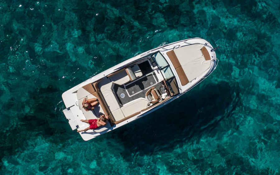 Sea Ray 230 SunSport фото 1.6