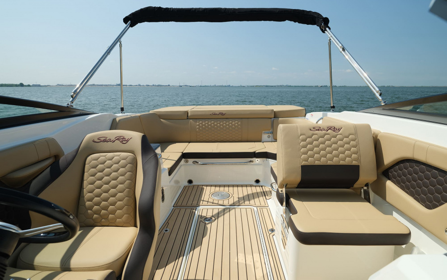 Sea Ray 230 SunSport/9381 фото 1.7