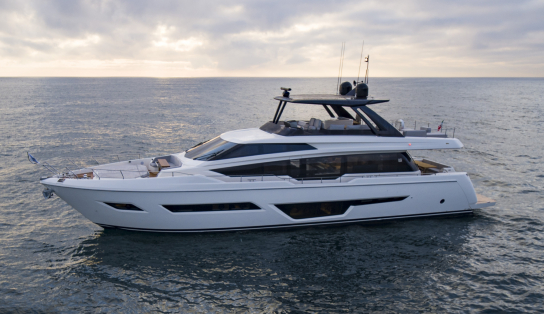 Ferretti Yachts 780