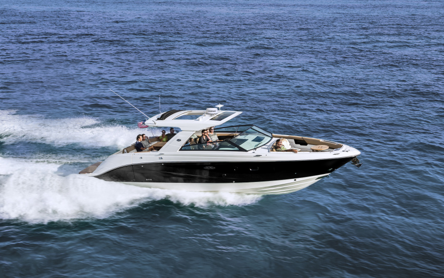 Sea Ray SLX 400 фото 1.4