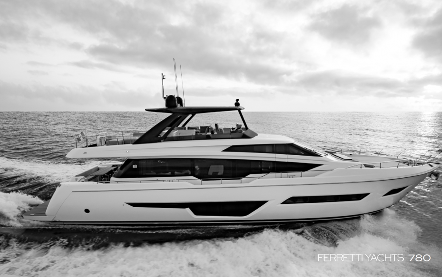 Ferretti Yachts 780 фото 1.1