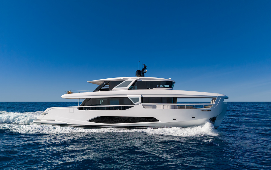 Ferretti Yachts INFYNITO 90 New фото 1.2