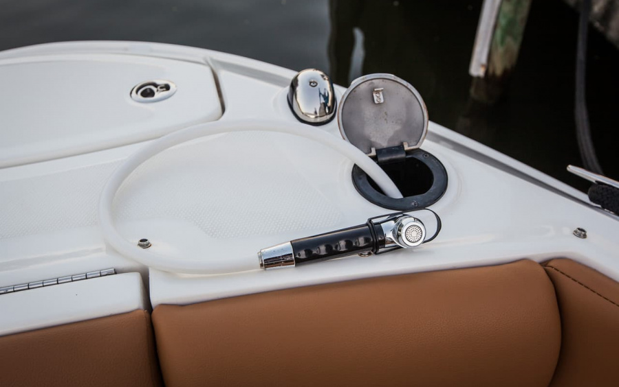 Sea Ray SLX 350 фото 2.5