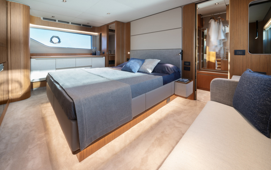 Ferretti Yachts 670 фото 2.4