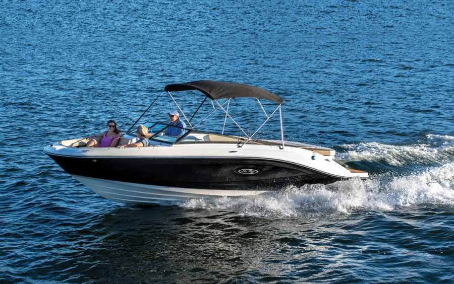 Sea Ray 230 SPX фото 1.1
