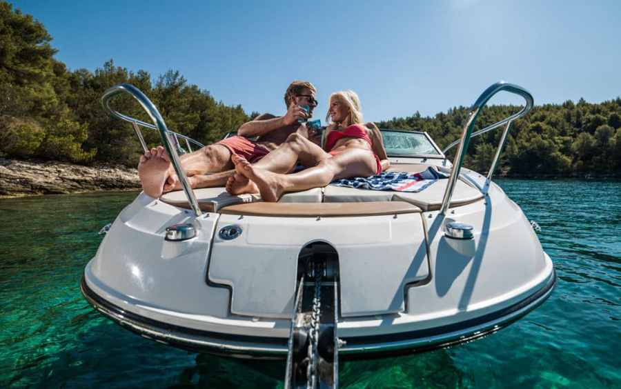 Sea Ray 230 SunSport фото 1.10