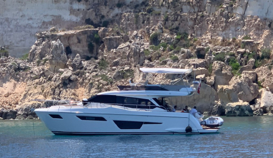 Ferretti Yachts 500