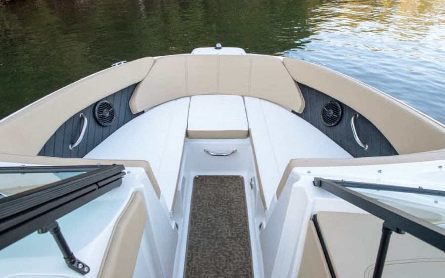 Sea Ray 230 SPX фото 2.1