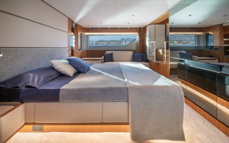 Ferretti Yachts 670 фото 2.2