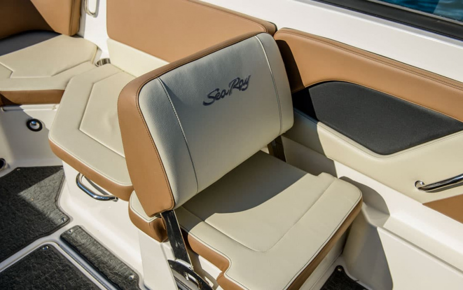 Sea Ray 230 SunSport фото 2.6