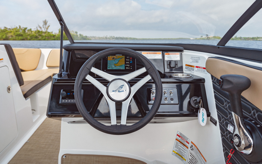Sea Ray 190 SPX/737 фото 1.11