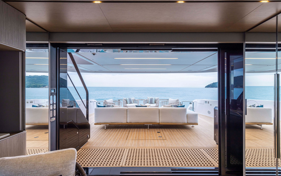 Ferretti Yachts INFYNITO 90 New фото 2.24